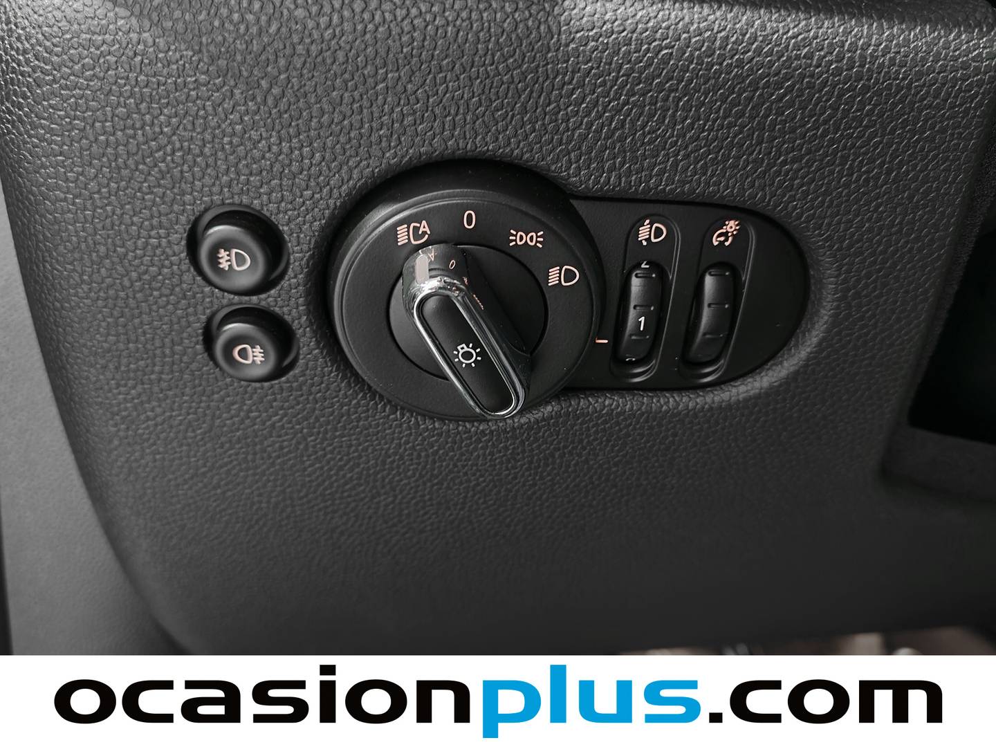 Extras y acabados del Mini MINI Mini MINI Cooper 5 Puertas One (102 CV)