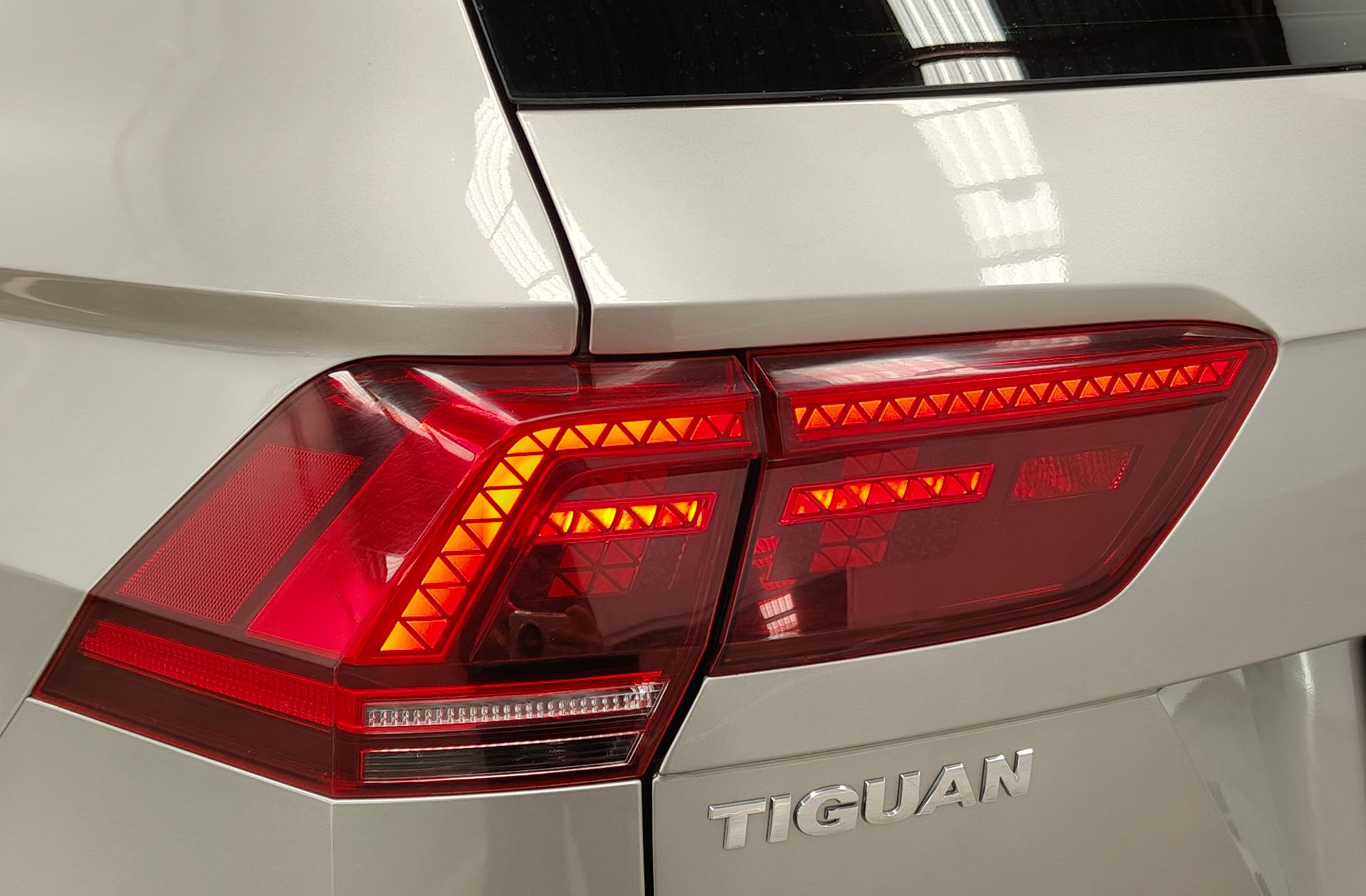 Volkswagen Tiguan Sport 2.0 TDI DSG - foto 22