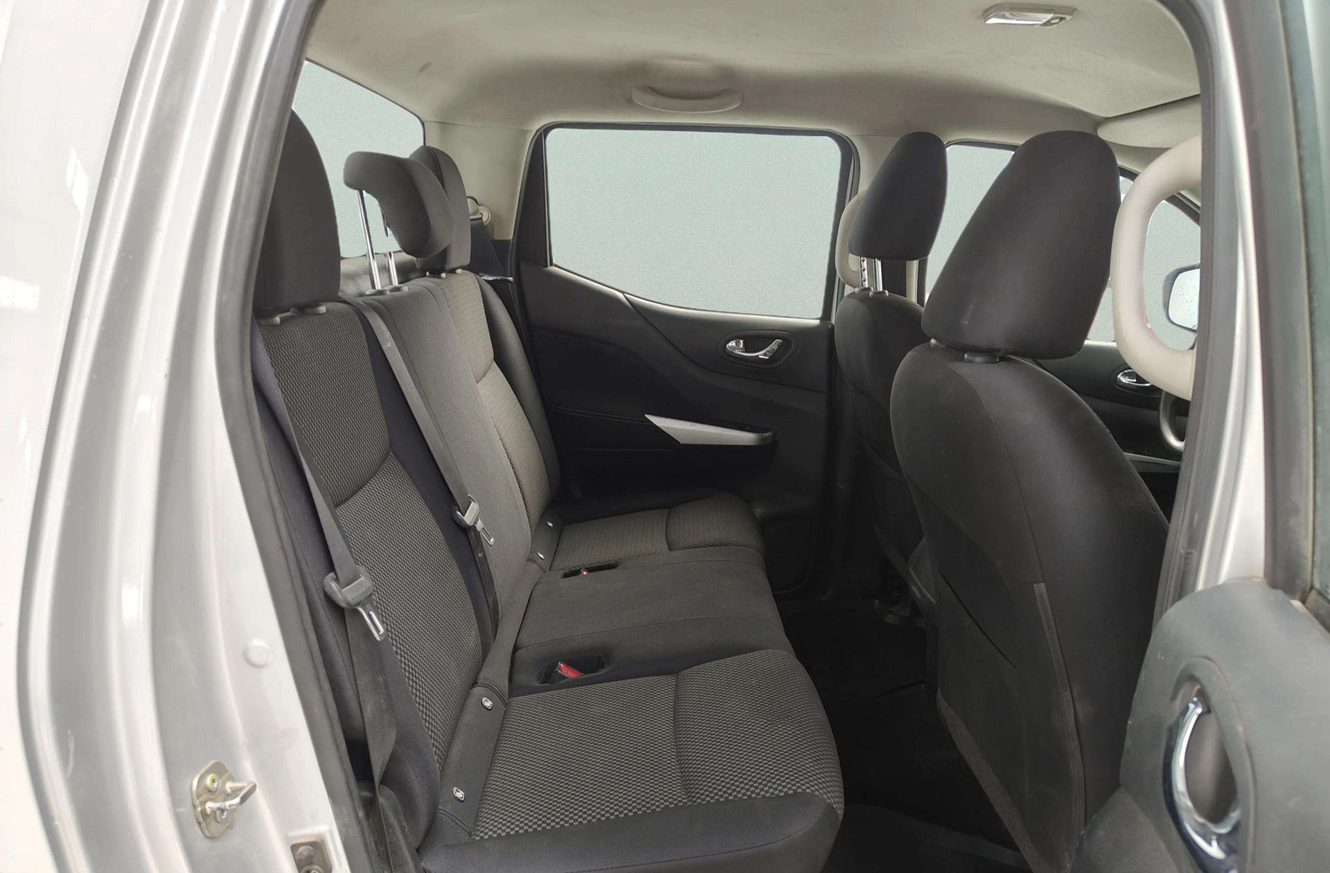Nissan Navara PickUp 2.3 dCi Doble Cabina Acenta Style - foto 13