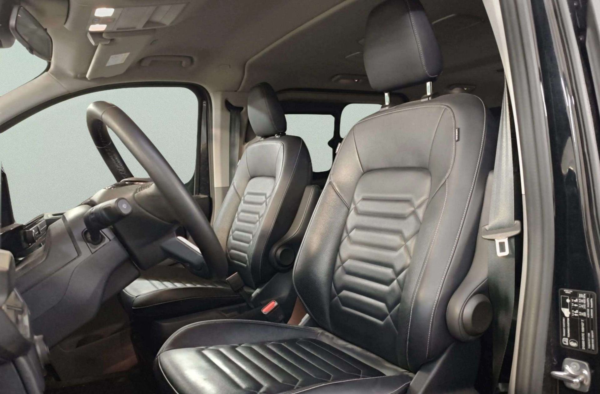 Ford Tourneo Custom 2.0 EcoBlue L1 Titanium X 8 plazas - foto 13