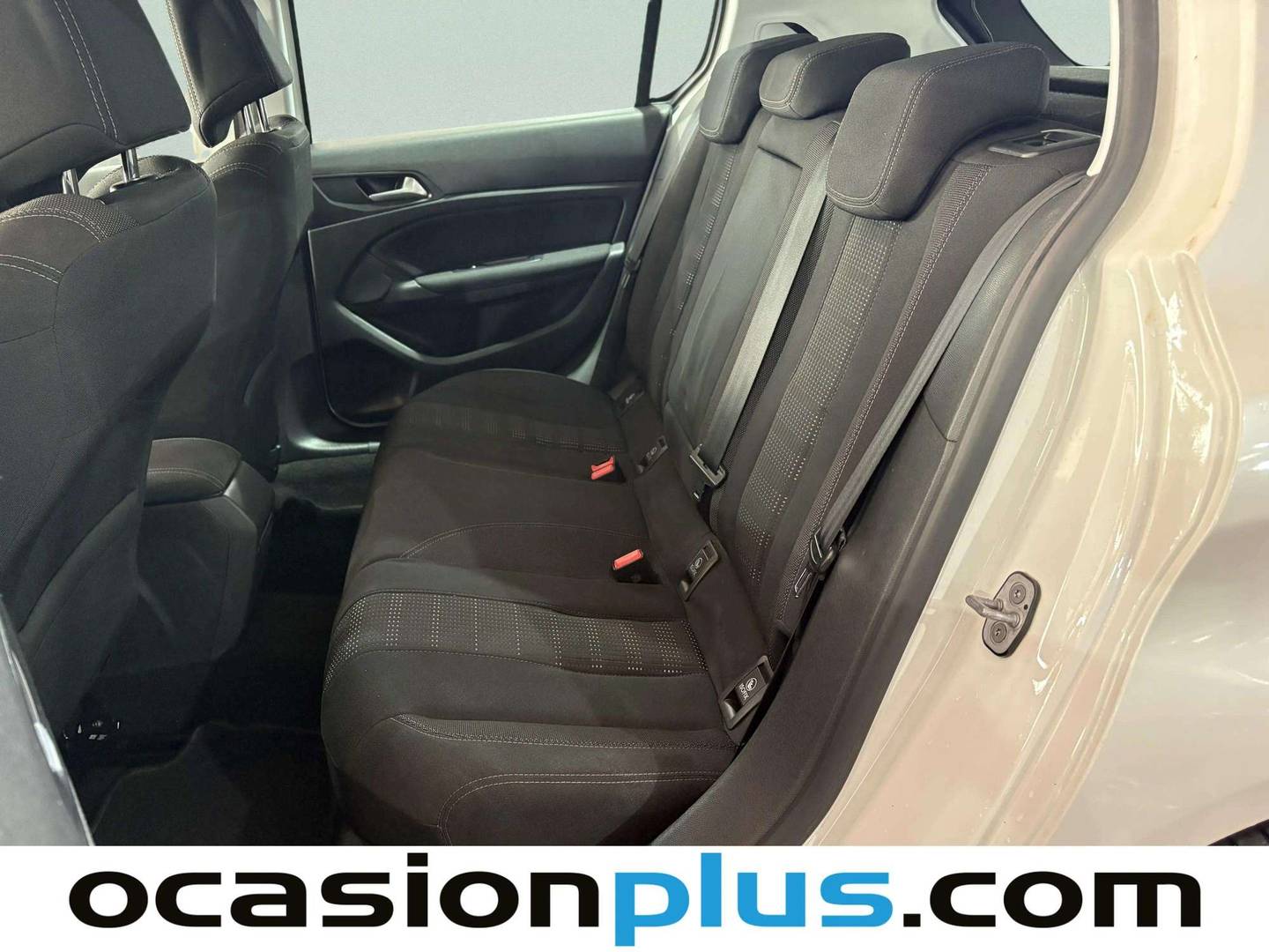 Foto asientos traseros Peugeot 308 Peugeot 308 BlueHDI 120 Allure (120 CV)