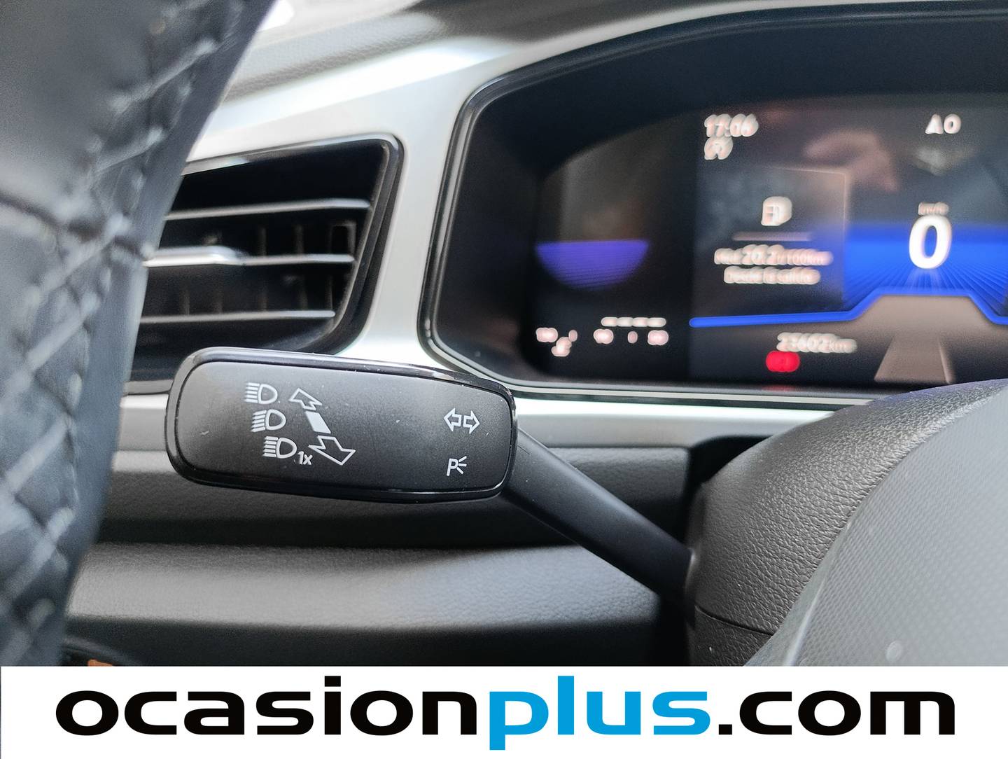 Volkswagen T-Roc Volkswagen T-Roc Life 1.5 TSI (150 CV) seminuevo