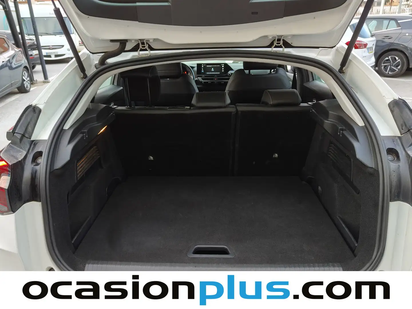 Foto Citroën C4 Citroen C4 PureTech 130 S&S 6v Feel Pack (130 CV)