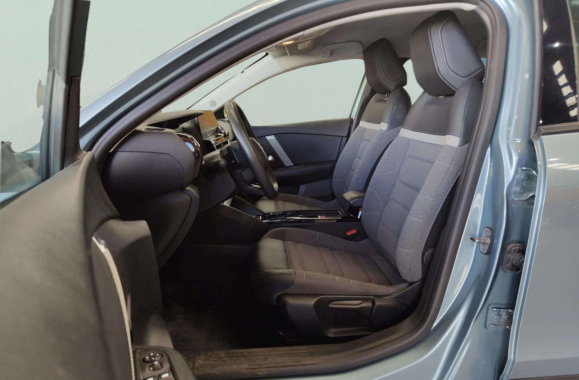 Citroën C4 PureTech 130 Plus EAT8 - foto 9