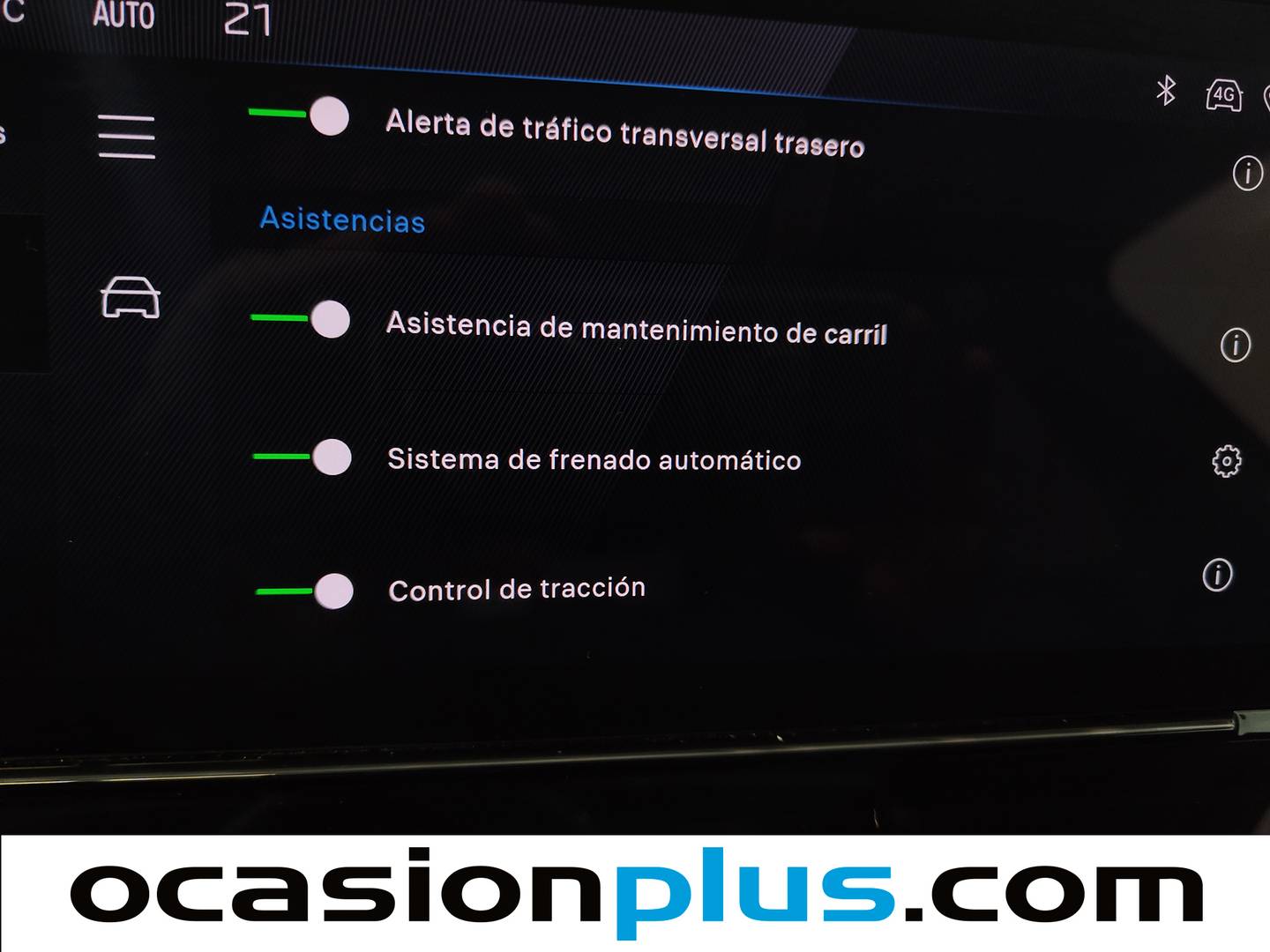 Foto Peugeot 408 Peugeot 408 PHEV 180 Allure Pack e-EAT8 (181 CV)