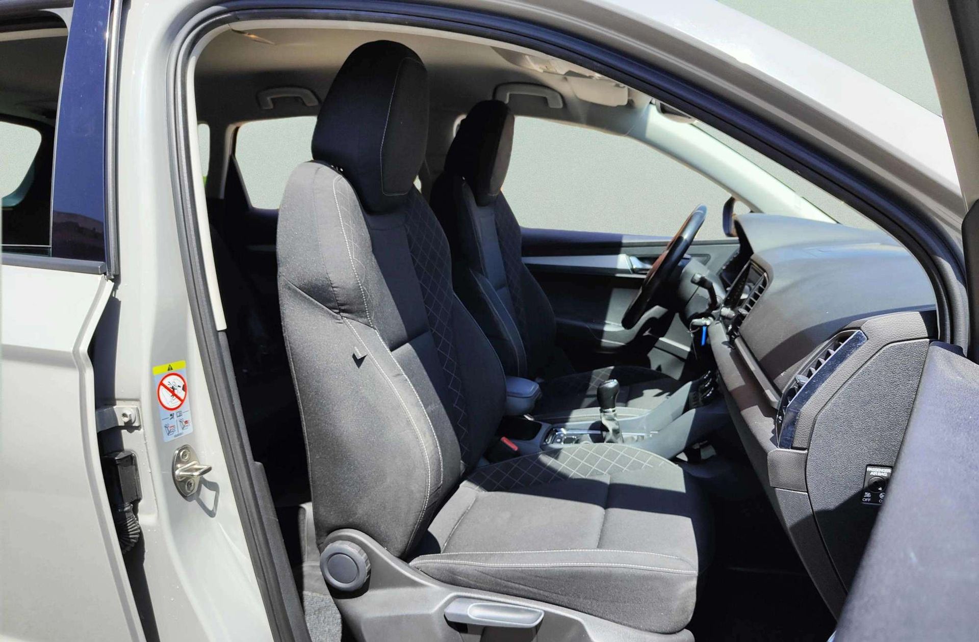 Škoda Karoq 1.6 TDI Ambition - foto 18