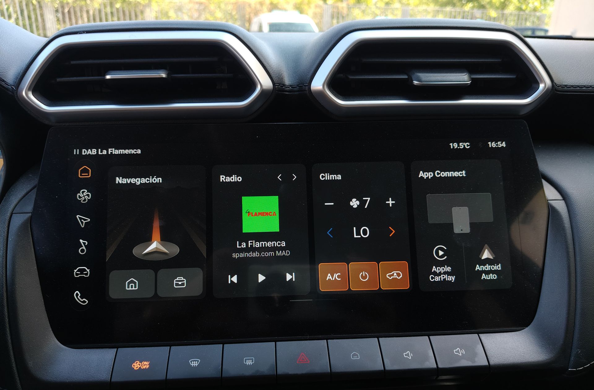 MG ZS 1.5 Hybrid+ Luxury - foto 32