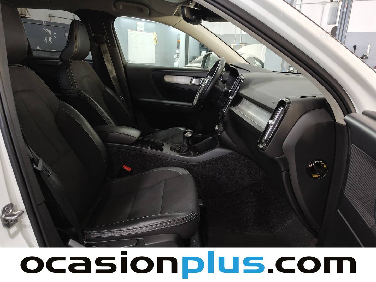 Foto Volvo XC40 Volvo XC40 T3 Momentum (163 CV)