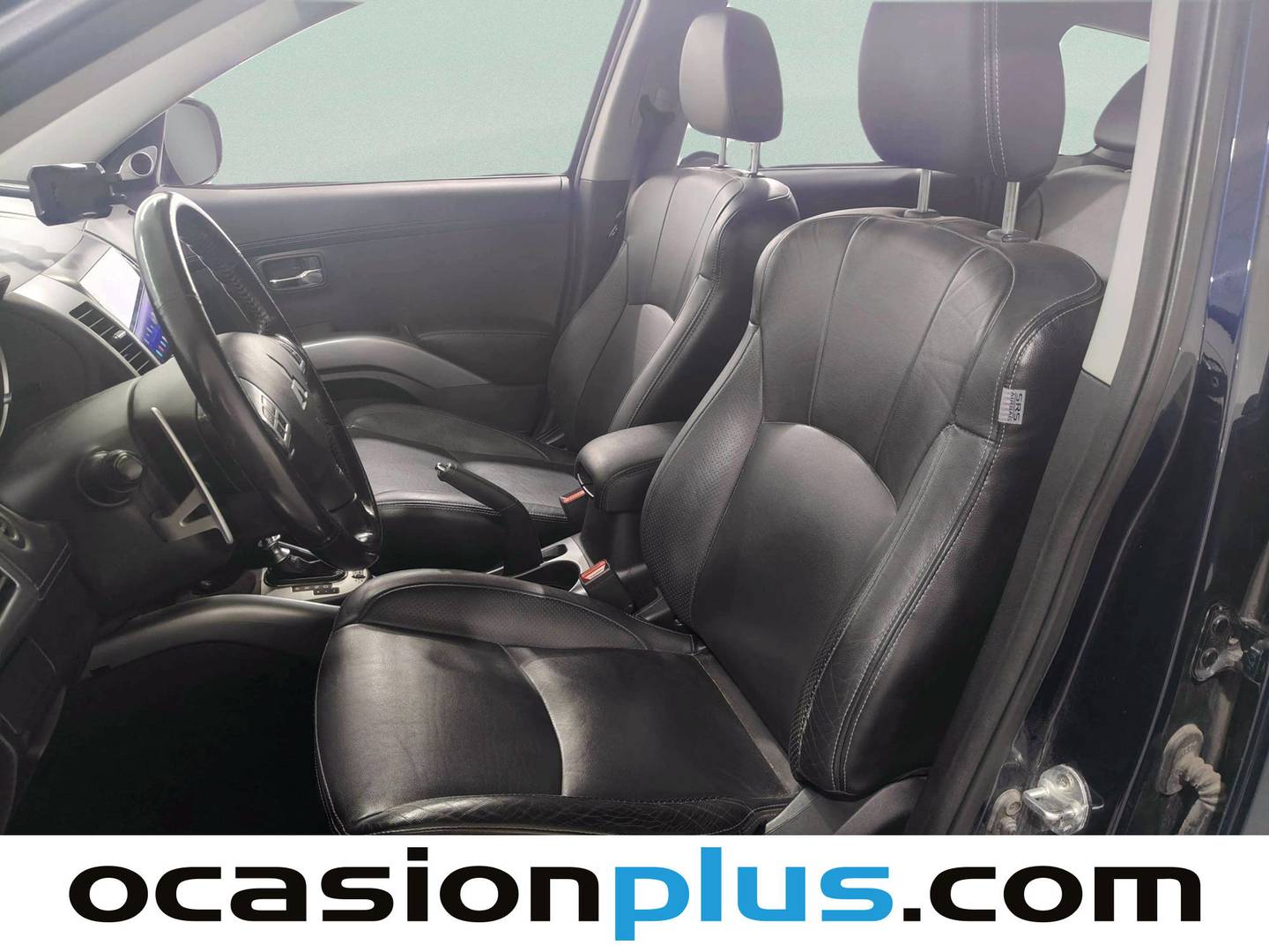 Foto asientos delanteros Mitsubishi Outlander Mitsubishi Outlander 220 DI-D SST Kaiteki (156 CV) 7 Plazas