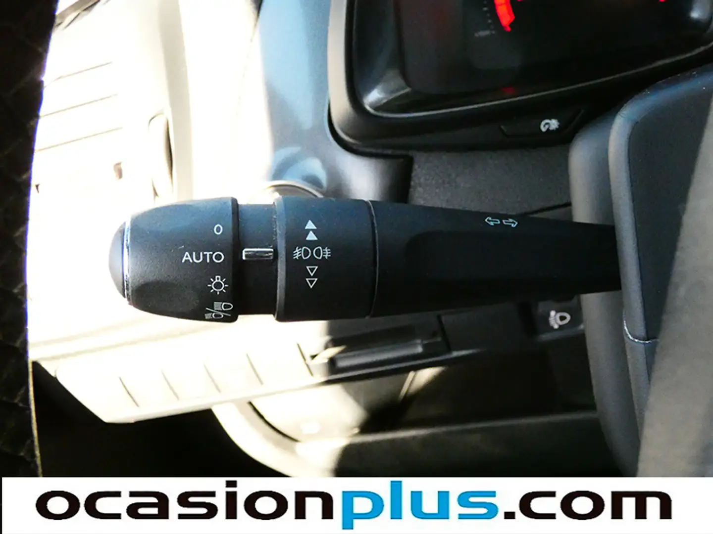 Encendido automático de faros