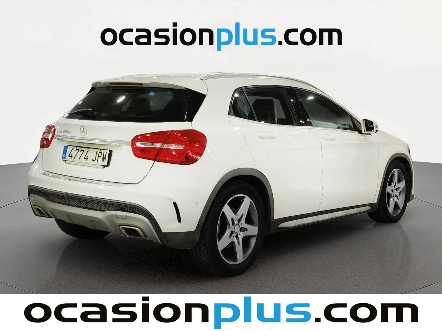 Foto trasera Mercedes GLA Mercedes GLA 200 d AMG Line (136 CV) derecha