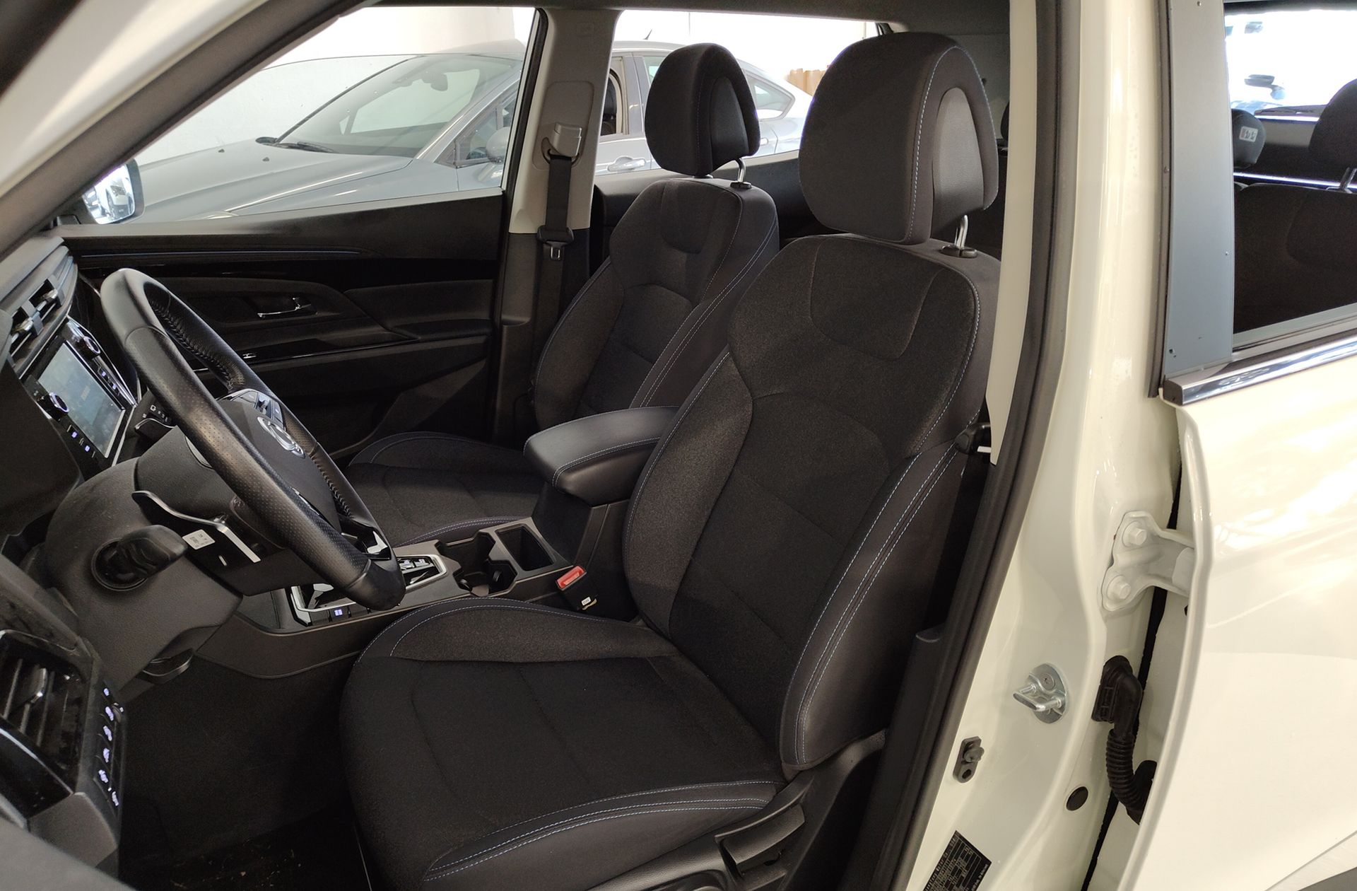 SsangYong Korando E-motion Urban - foto 10
