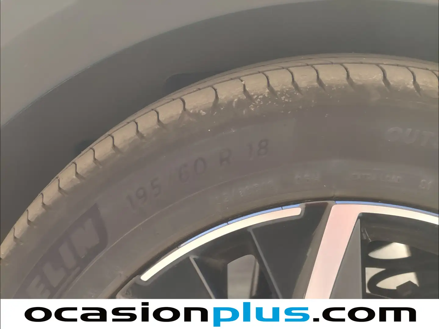 Foto Citroën ë-C4 Citroen ë-C4 eléctrico 50kWh Shine (136 CV)