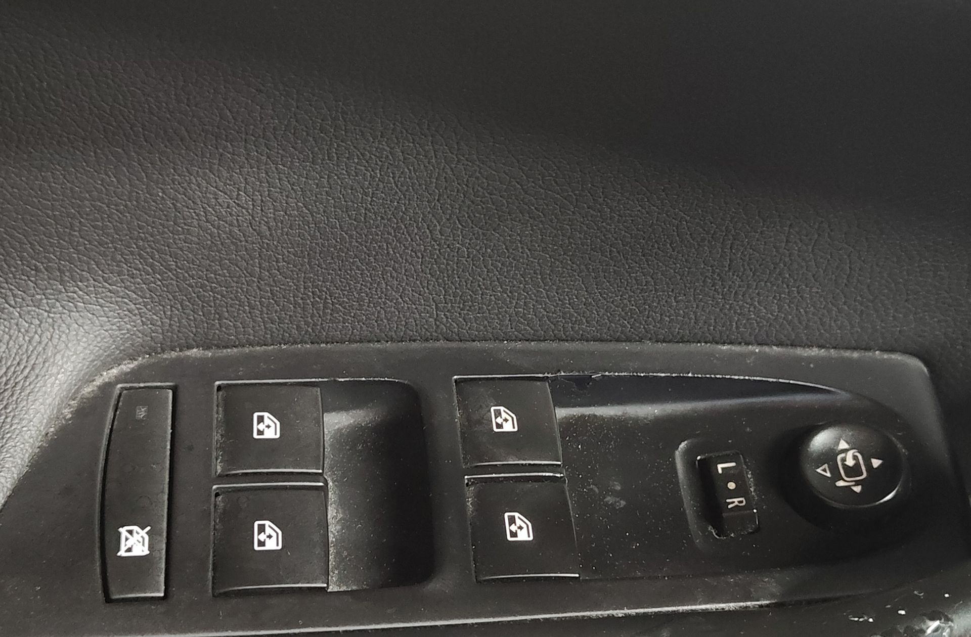 Opel Astra 1.6 CDTi Excellence - foto 35