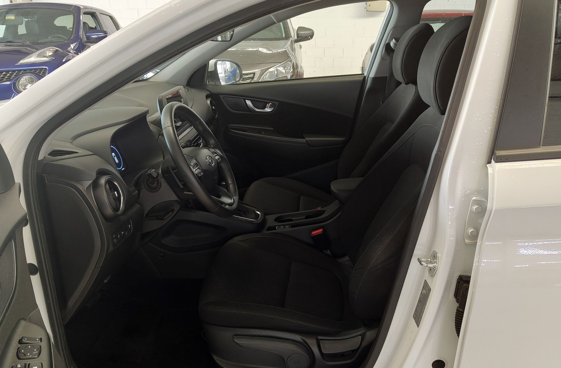 Hyundai Kona 1.6 GDI HEV Maxx DCT - foto 10