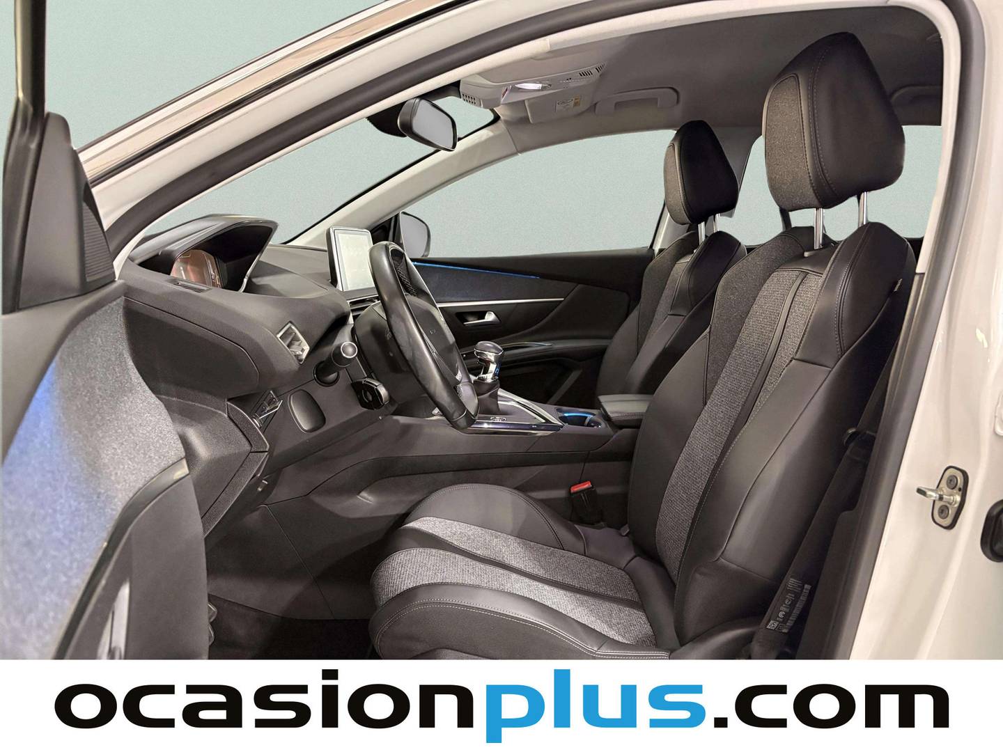 Foto asientos delanteros Peugeot 5008 Peugeot 5008 PureTech 130 S&S Allure (130 CV) 7 Plazas