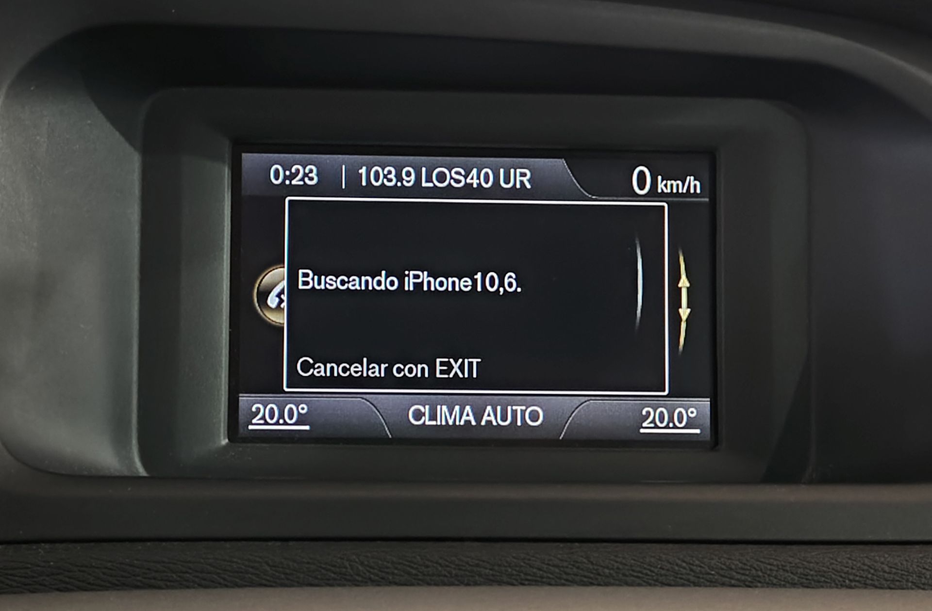 Volvo V40 D3 Momentum - foto 29