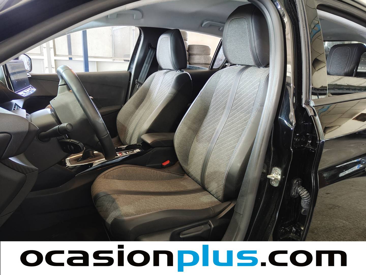 Foto Peugeot 208 Peugeot 208 PureTech 100 Allure (100 CV)