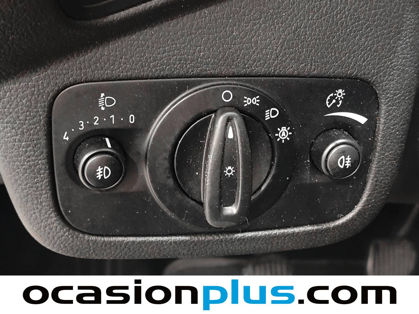 Ford C-Max Ford C-Max 1.5 TDCI Titanium (120 CV) seminuevo