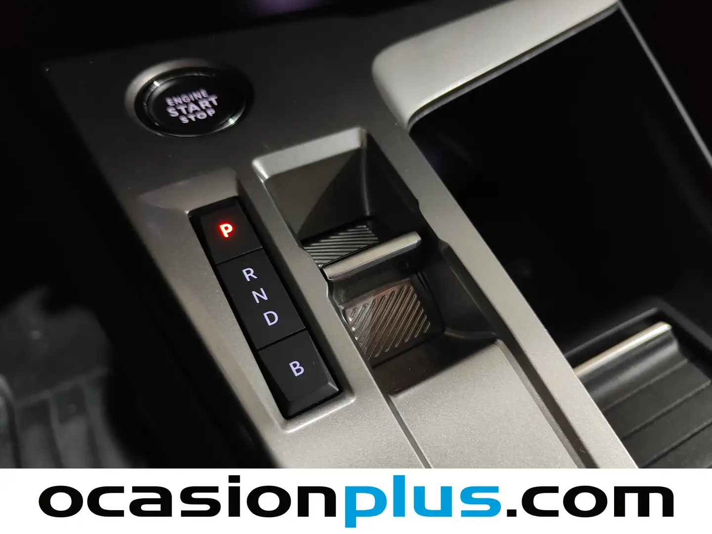 Foto Peugeot 408 Peugeot 408 Allure PHEV 180 e-EAT8 (181 CV)