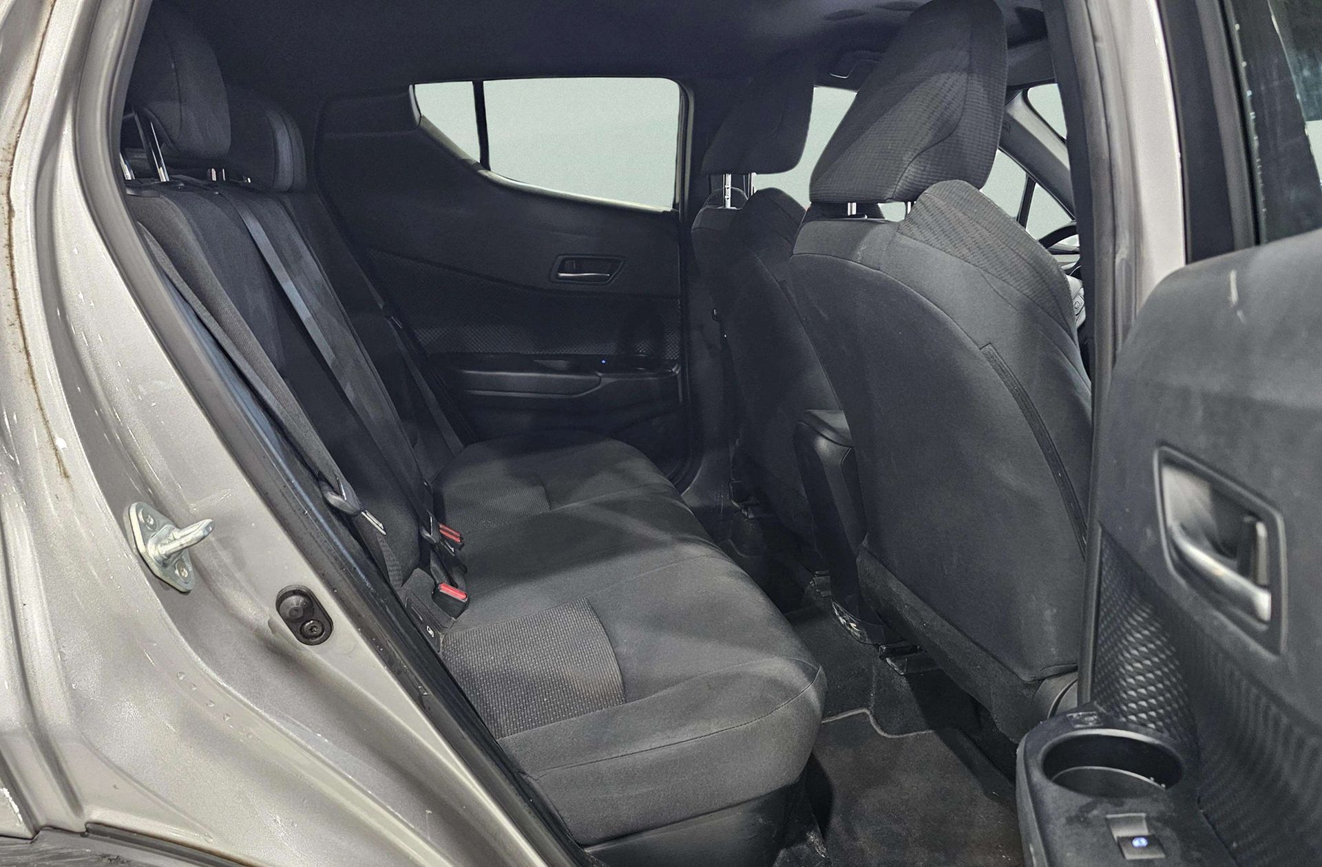 Toyota C-HR 1.8 125H Advance - foto 16
