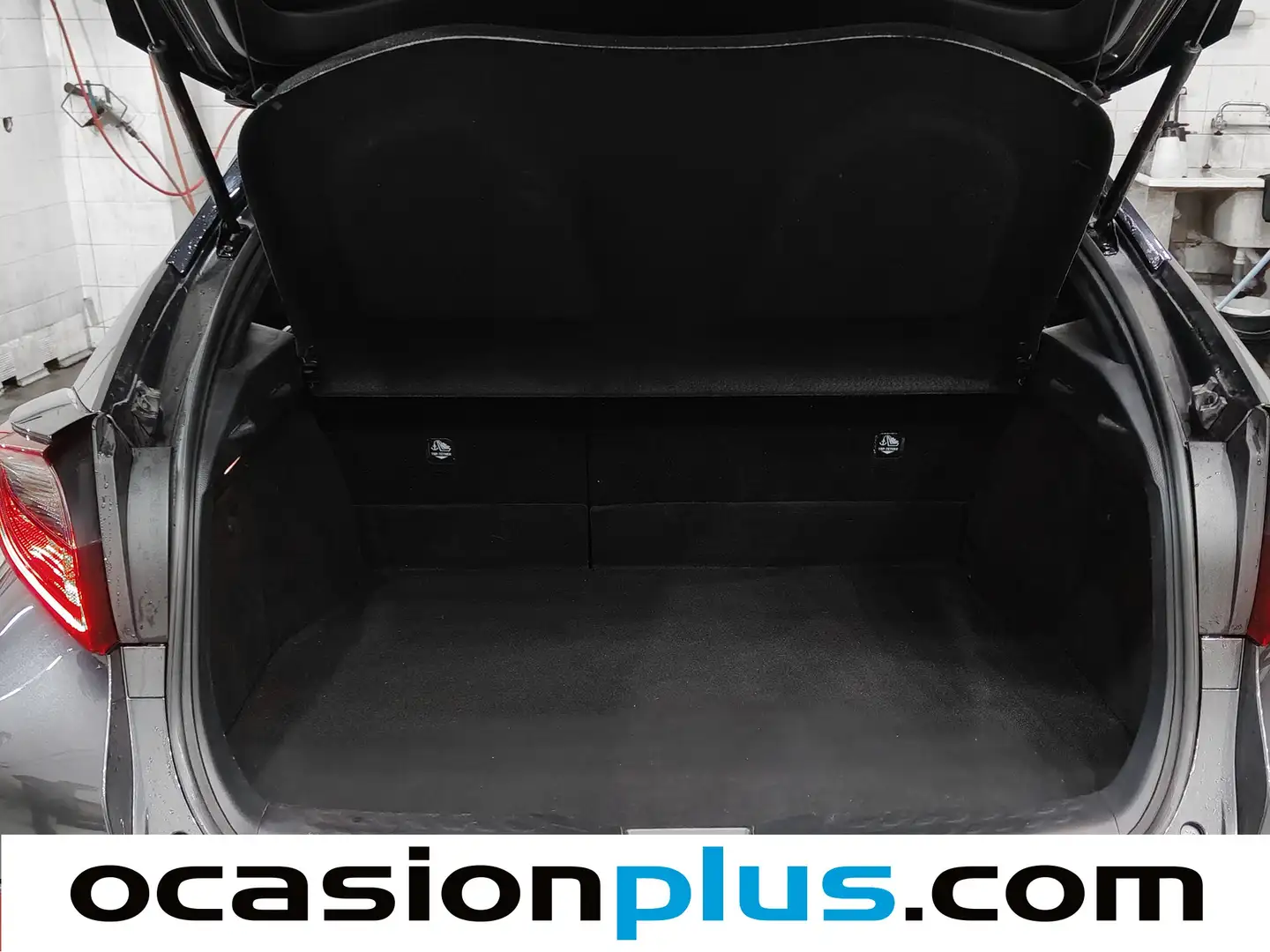 Foto Toyota C-HR Toyota C-HR 180H Advance (184 CV)