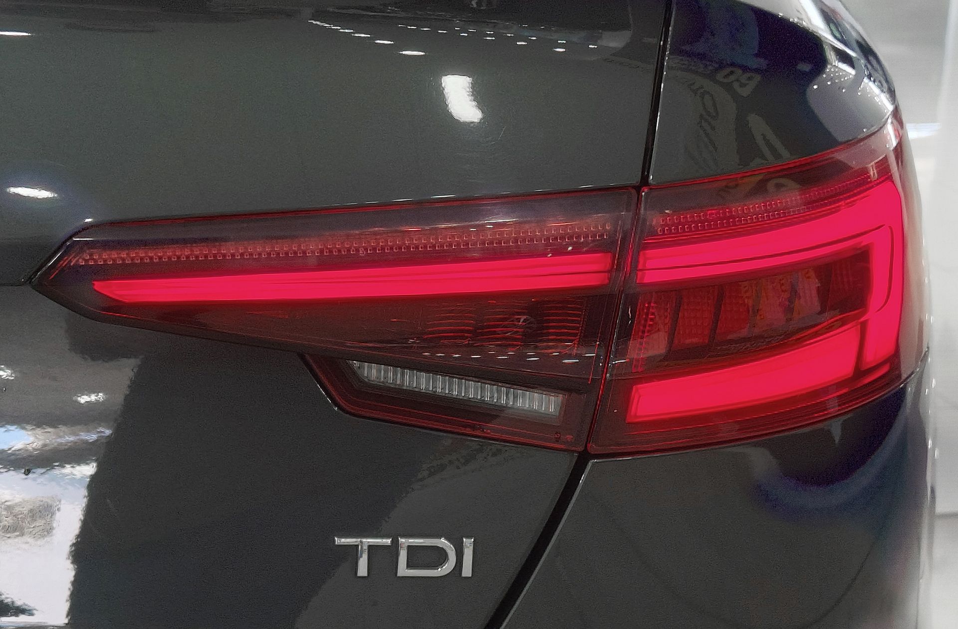 Audi A4 S line edition 2.0 TDI S tronic - foto 17