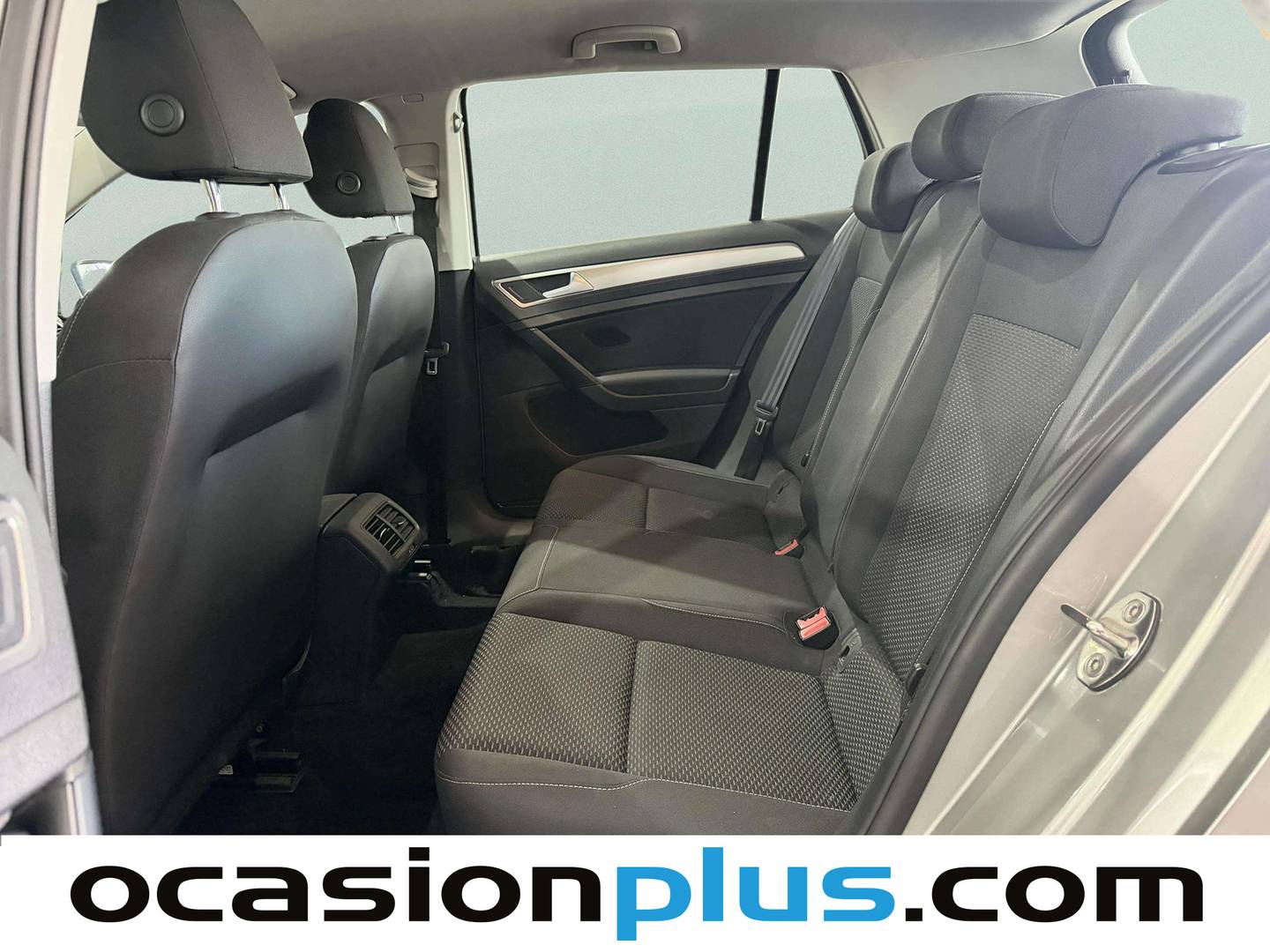 Foto asientos traseros Volkswagen Golf Volkswagen Golf Business 1.0 TSI (115 CV)