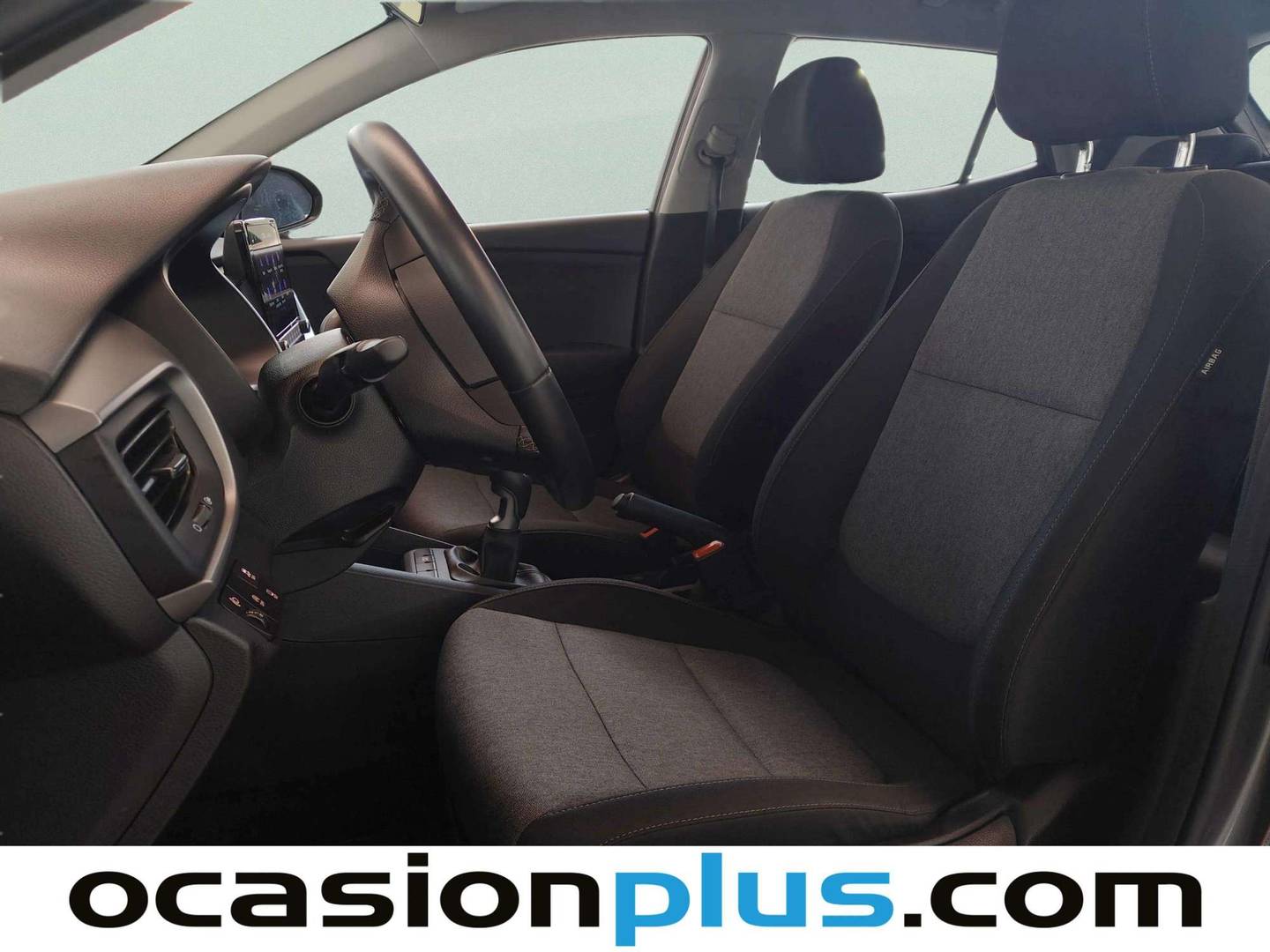 Foto asientos delanteros KIA Stonic KIA Stonic 1.0 T-GDi MHEV MT Concept (100 CV)
