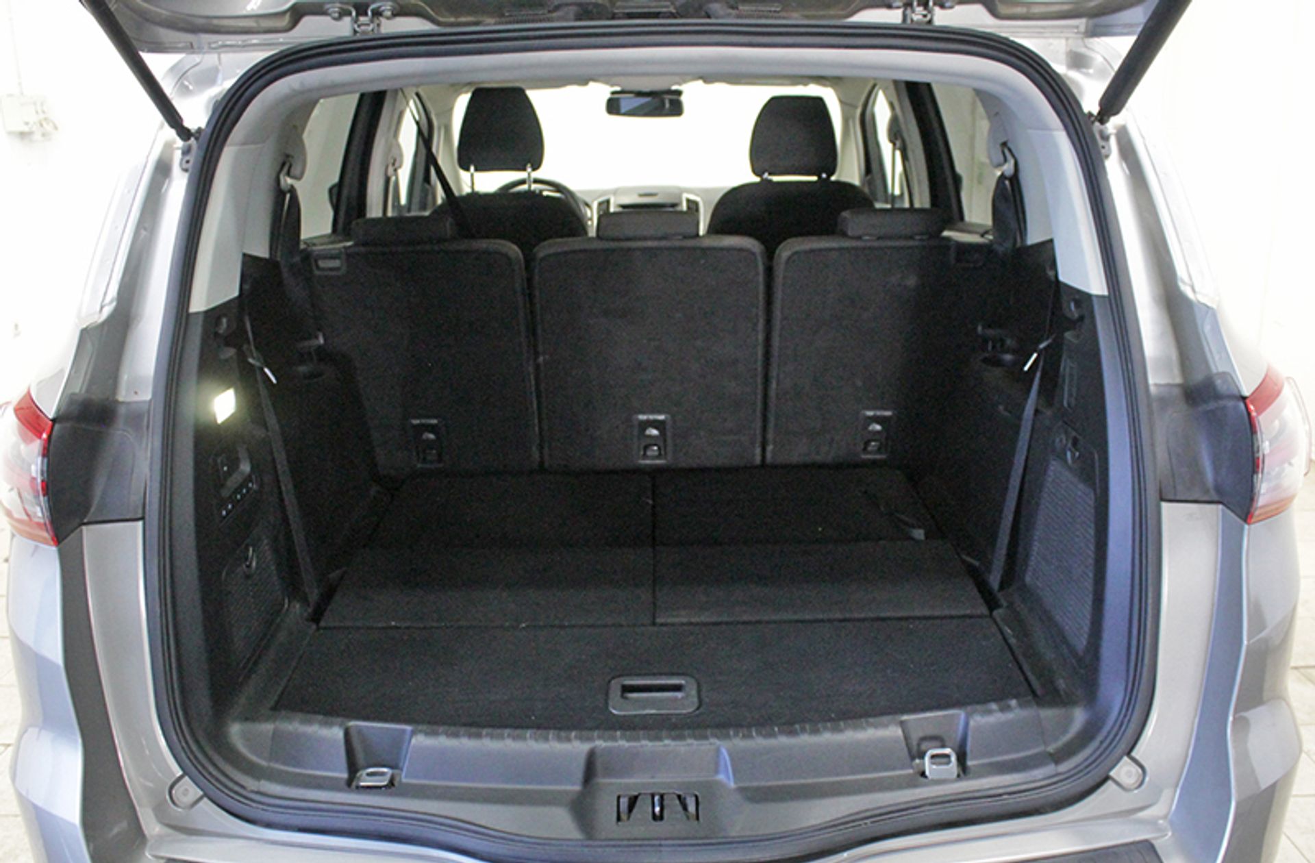 Ford S-Max 2.0 TDCi Titanium PowerShift 7 plazas - foto 19