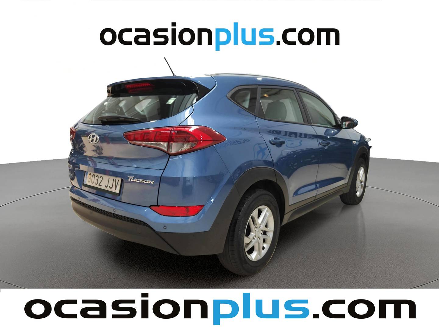 Foto trasera Hyundai Tucson Hyundai Tucson 1.7 CRDI BlueDrive Essence 4x2 (115 CV) derecha