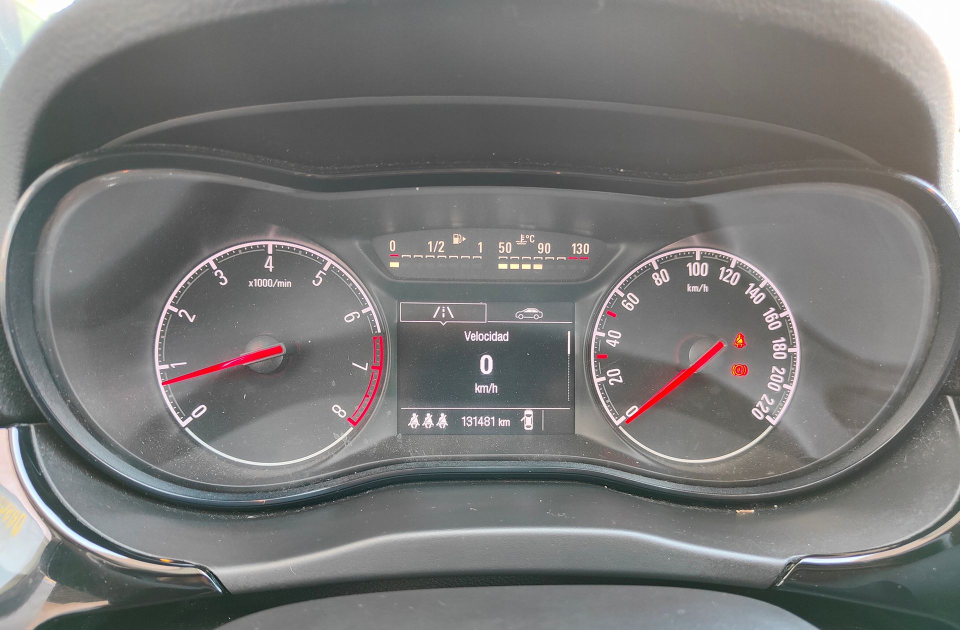 Opel Corsa 1.4 GLP Selective - foto 21