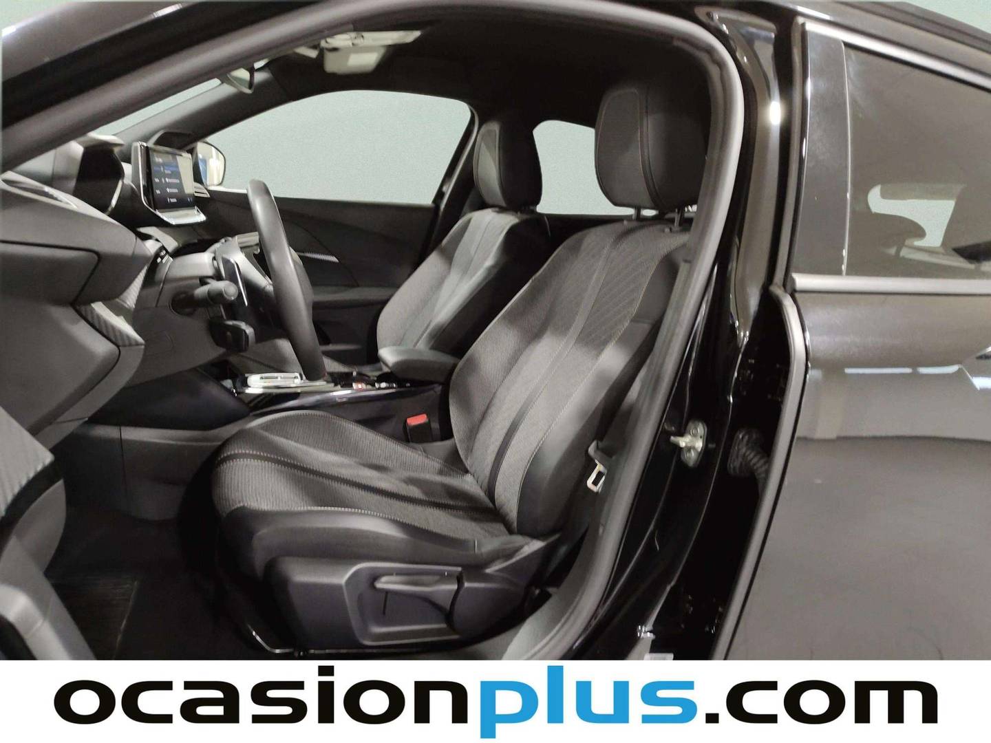 Foto asientos delanteros Peugeot 2008 Peugeot 2008 Allure Hybrid eDCS6 (145 CV)