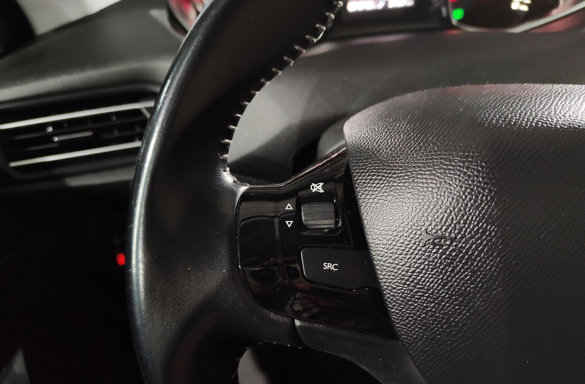 Peugeot 308 BlueHDi 130 Style - foto 23