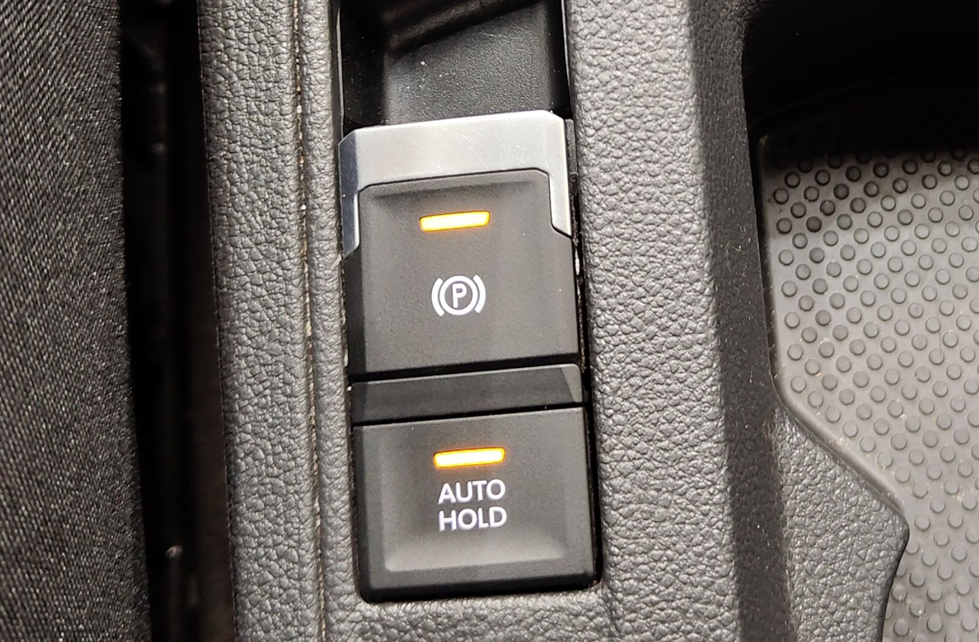 Volkswagen T-Roc Life 2.0 TDI - foto 34