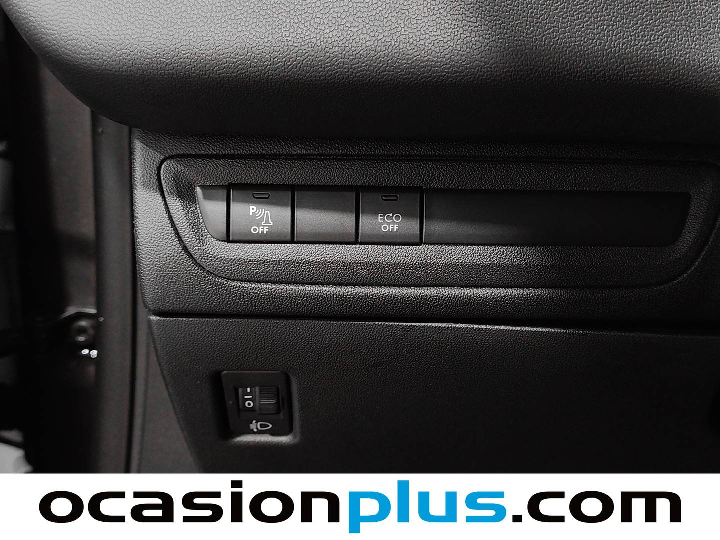 Peugeot 208 Peugeot 208 5P Signature 1.2L PureTech (82CV) 82cv