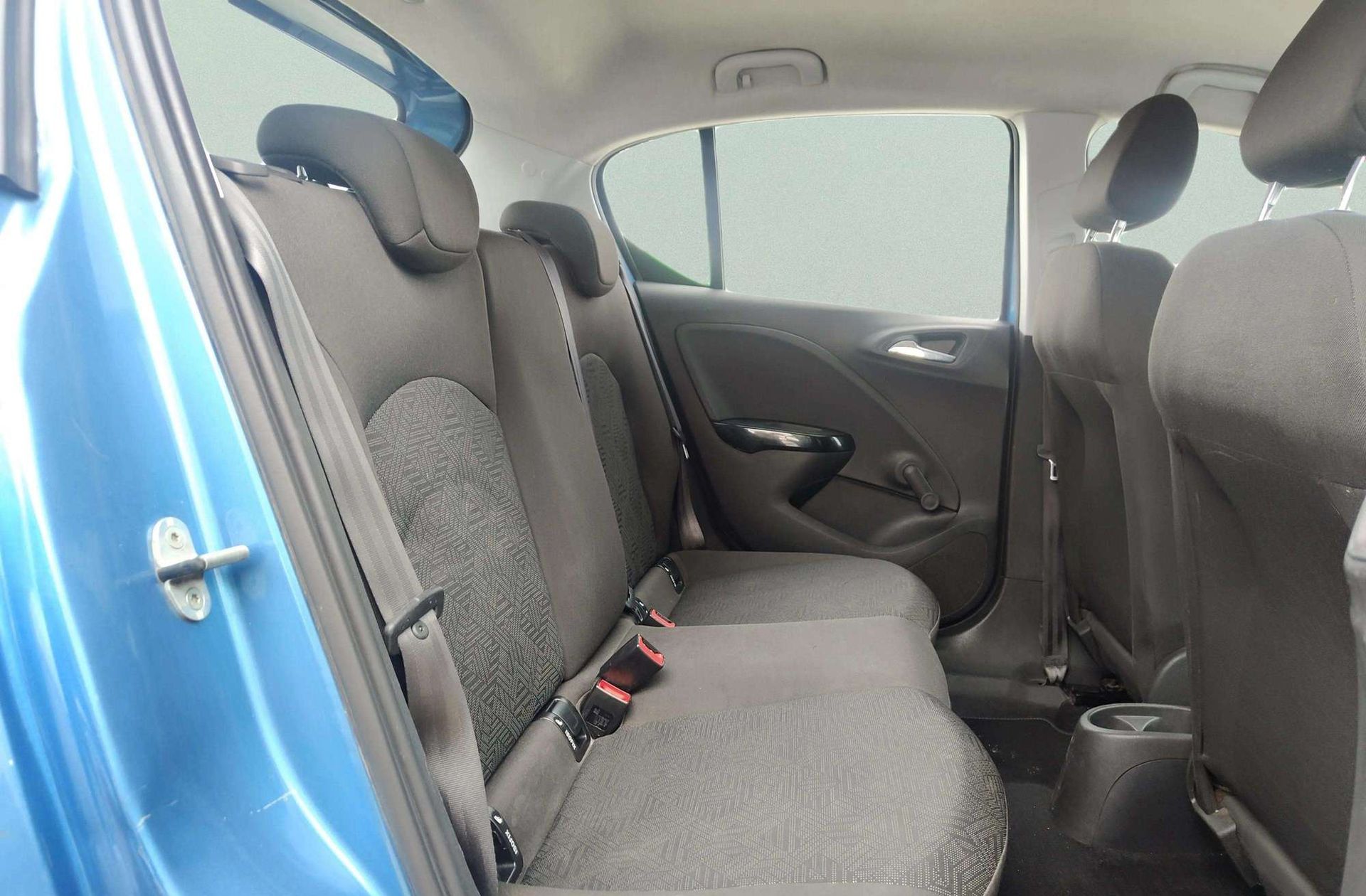 Opel Corsa 1.4 Selective - foto 13