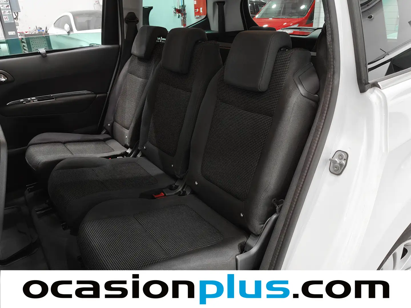 Foto Peugeot 5008 Peugeot 5008 1.6 BlueHDi Style FAP (120 CV) 7 Plazas