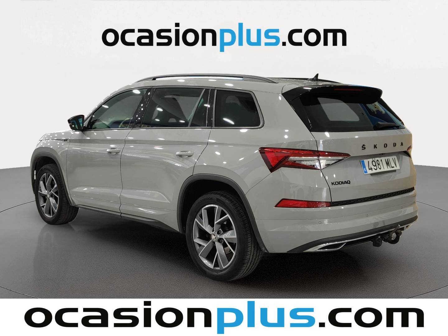 Foto trasera Skoda Kodiaq Skoda Kodiaq 1.5 TSI Sportline 4x2 DSG (150 CV) izquierda
