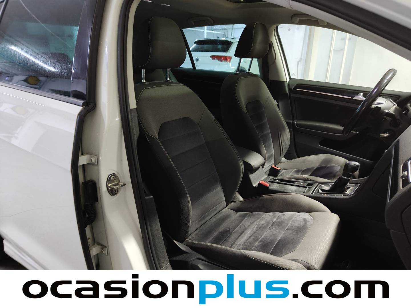 Foto Volkswagen Golf Volkswagen Golf Sport 1.6 TDI BMT (110 CV) DSG Pack R-Line