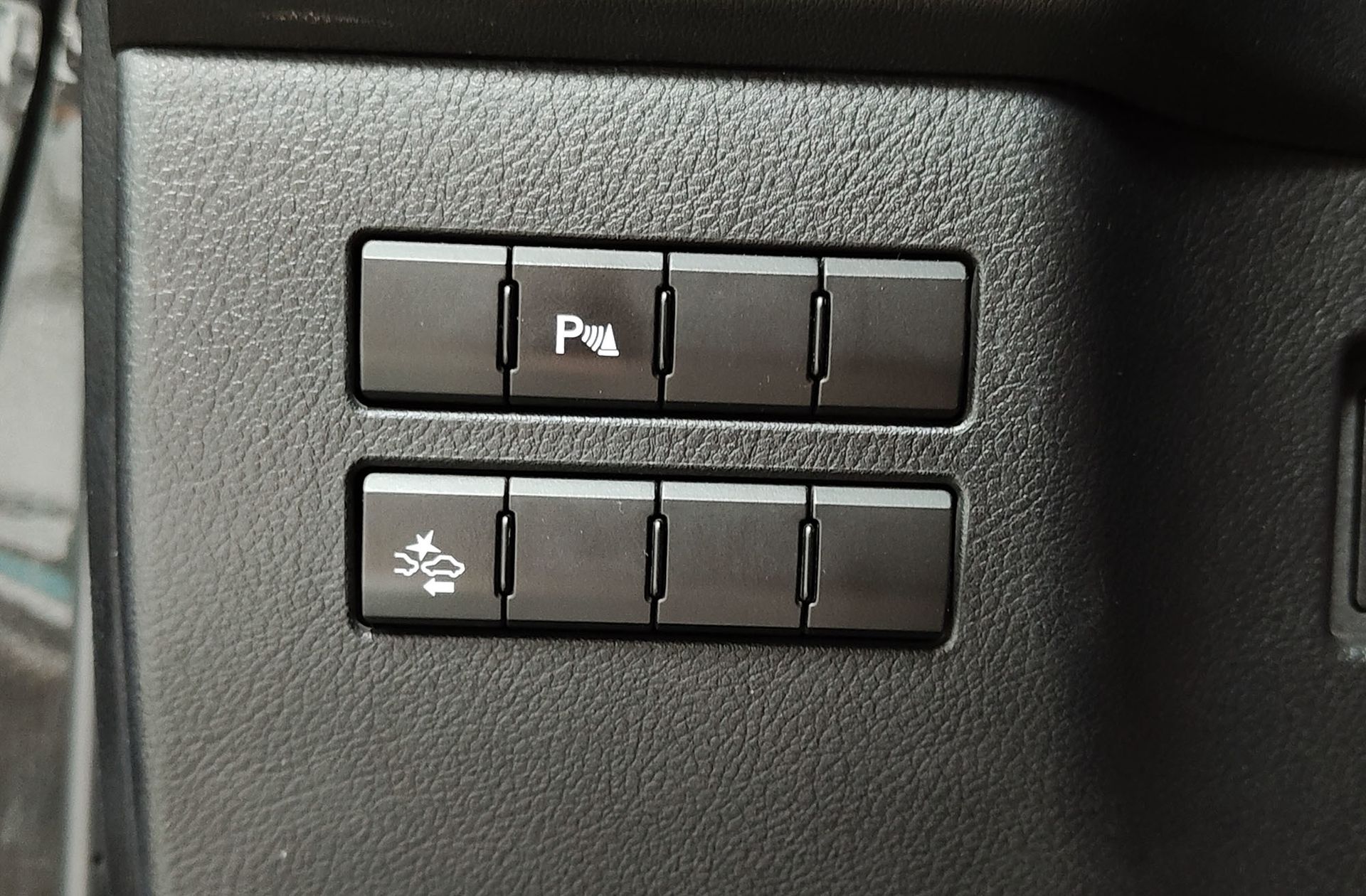 Lexus NX 300h Executive Tecno 4WD - foto 11