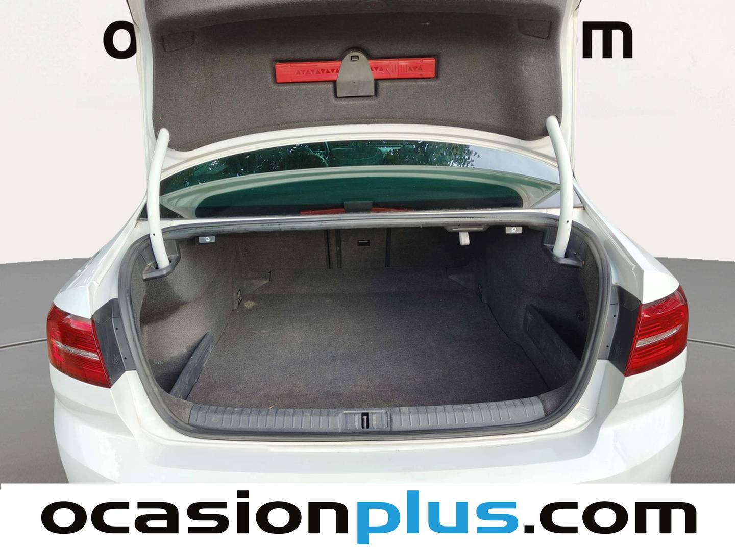 Fotos maletero Volkswagen Passat Volkswagen Passat Sport 1.8 TSI BMT (180 CV) DSG Pack R-line