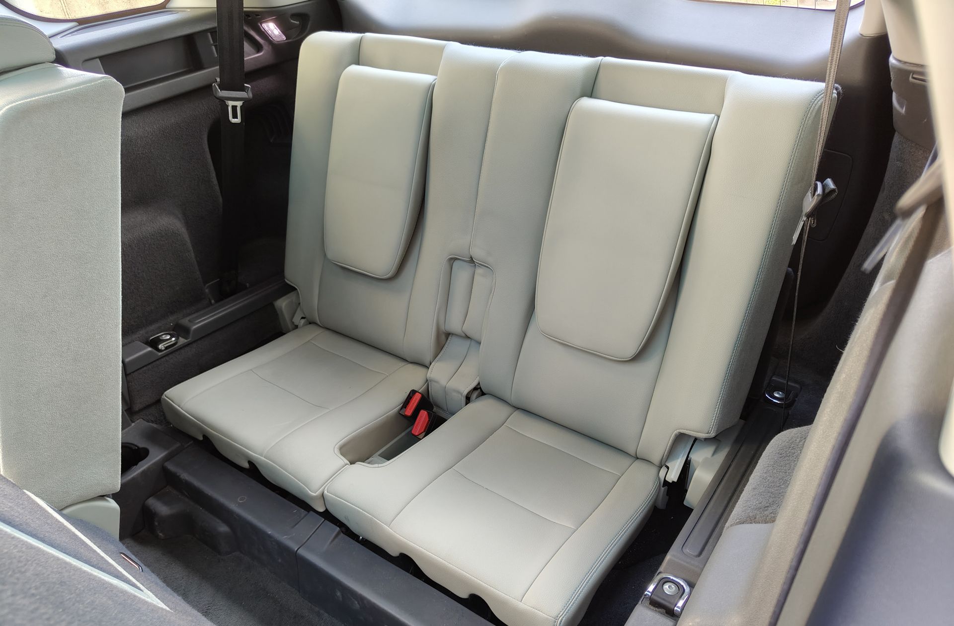 Land Rover Discovery Sport 2.0L SD4 SE 4WD 7 plazas - foto 5