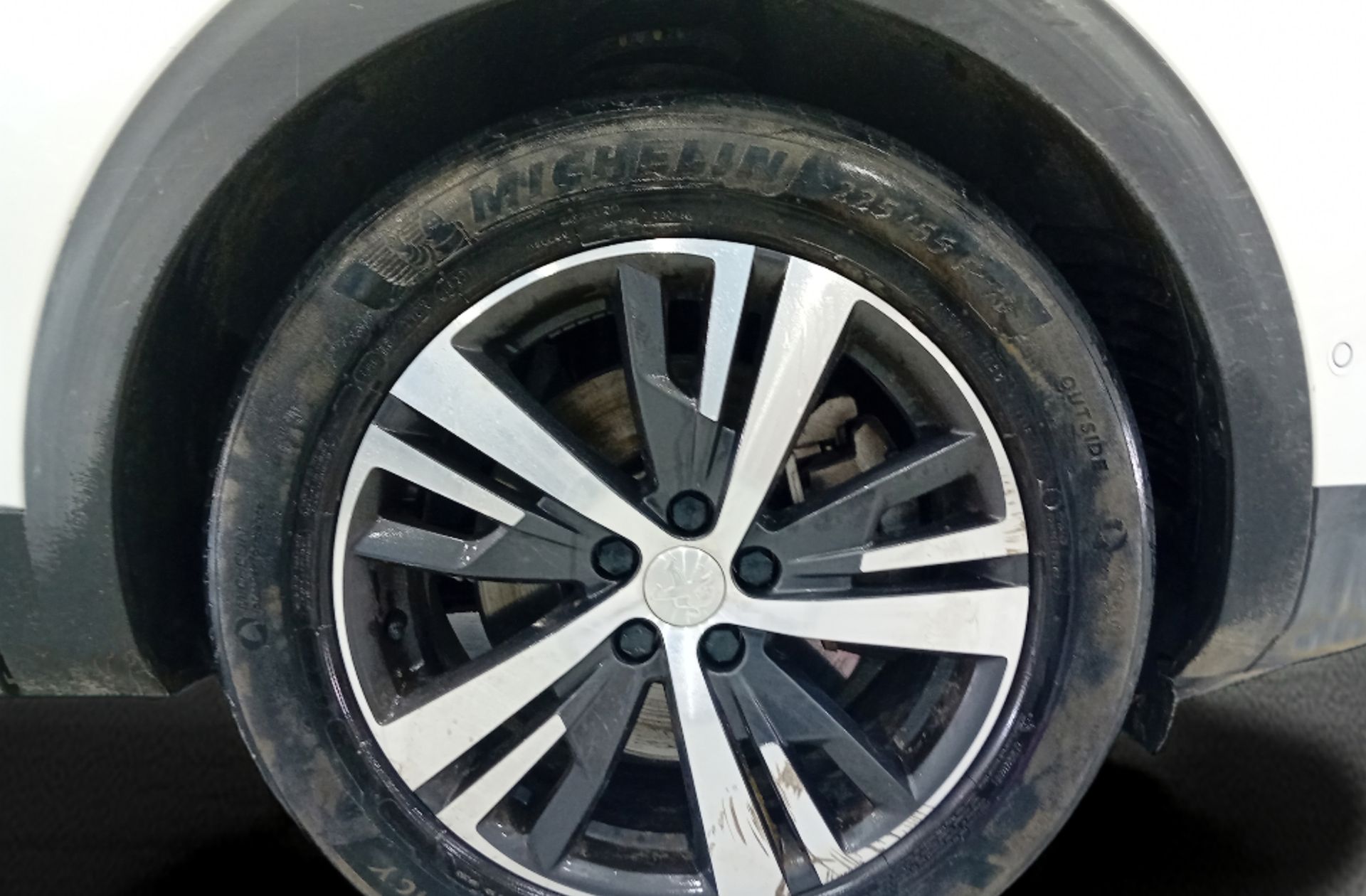 Peugeot 3008 300 Allure Pack e-EAT8 - foto 36