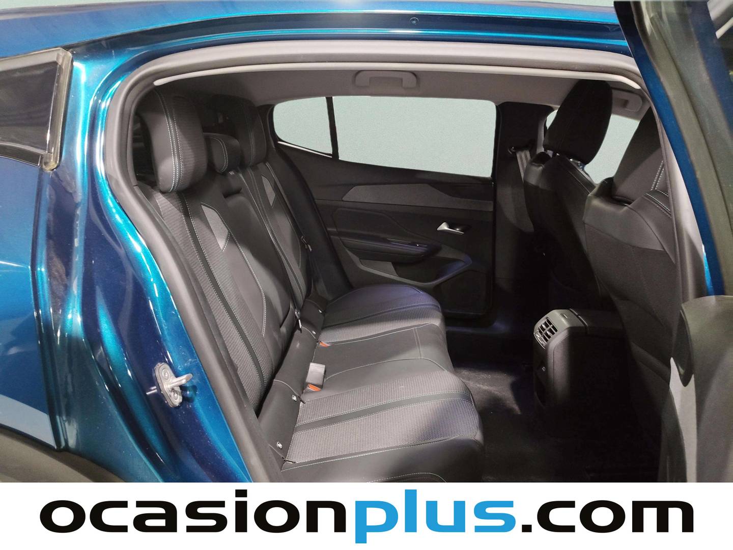 Peugeot 408 Peugeot 408 Allure Hybrid eDCS6 (136 CV) híbrido