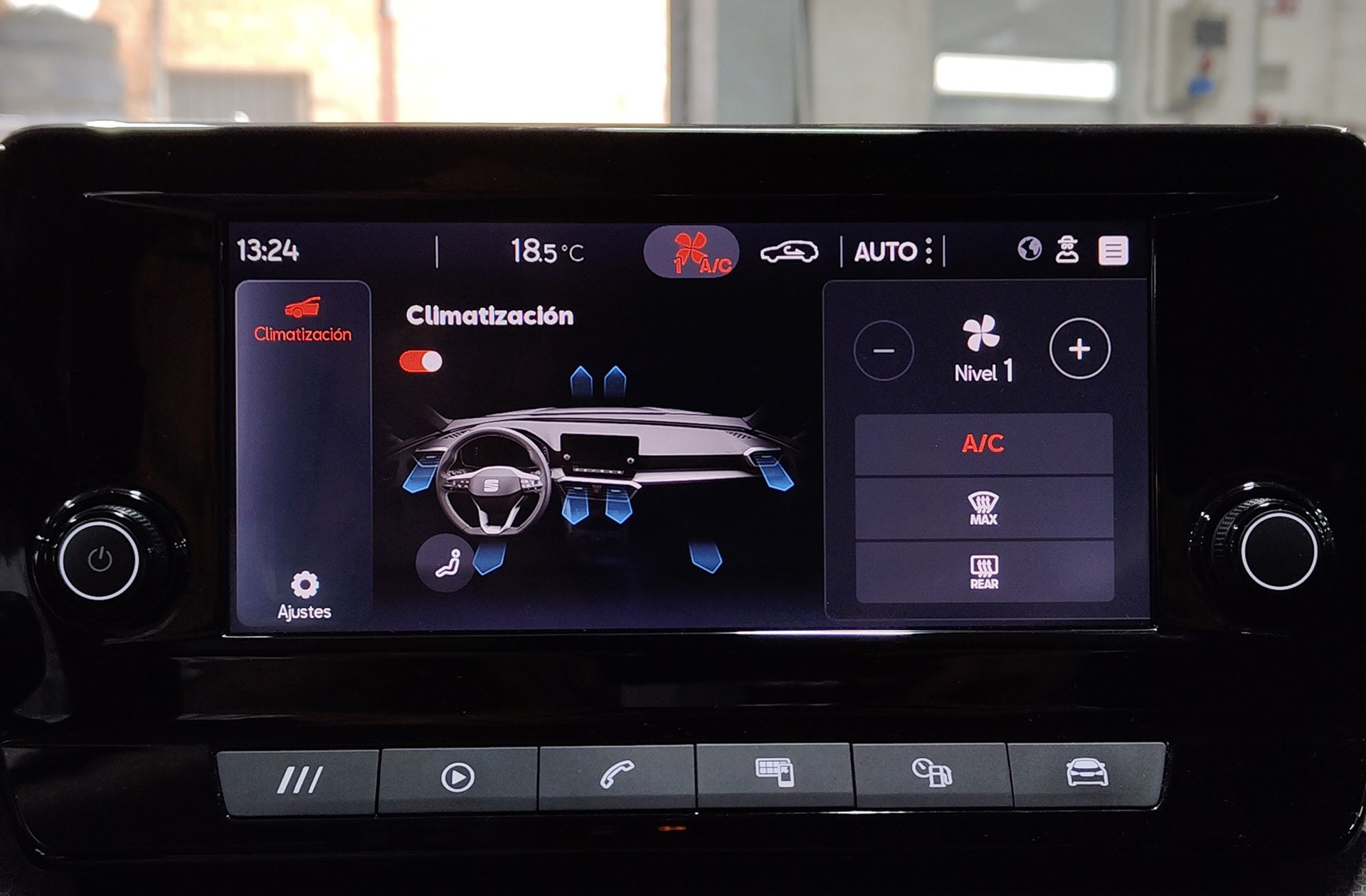 SEAT León 1.0 TSI Reference Go - foto 28