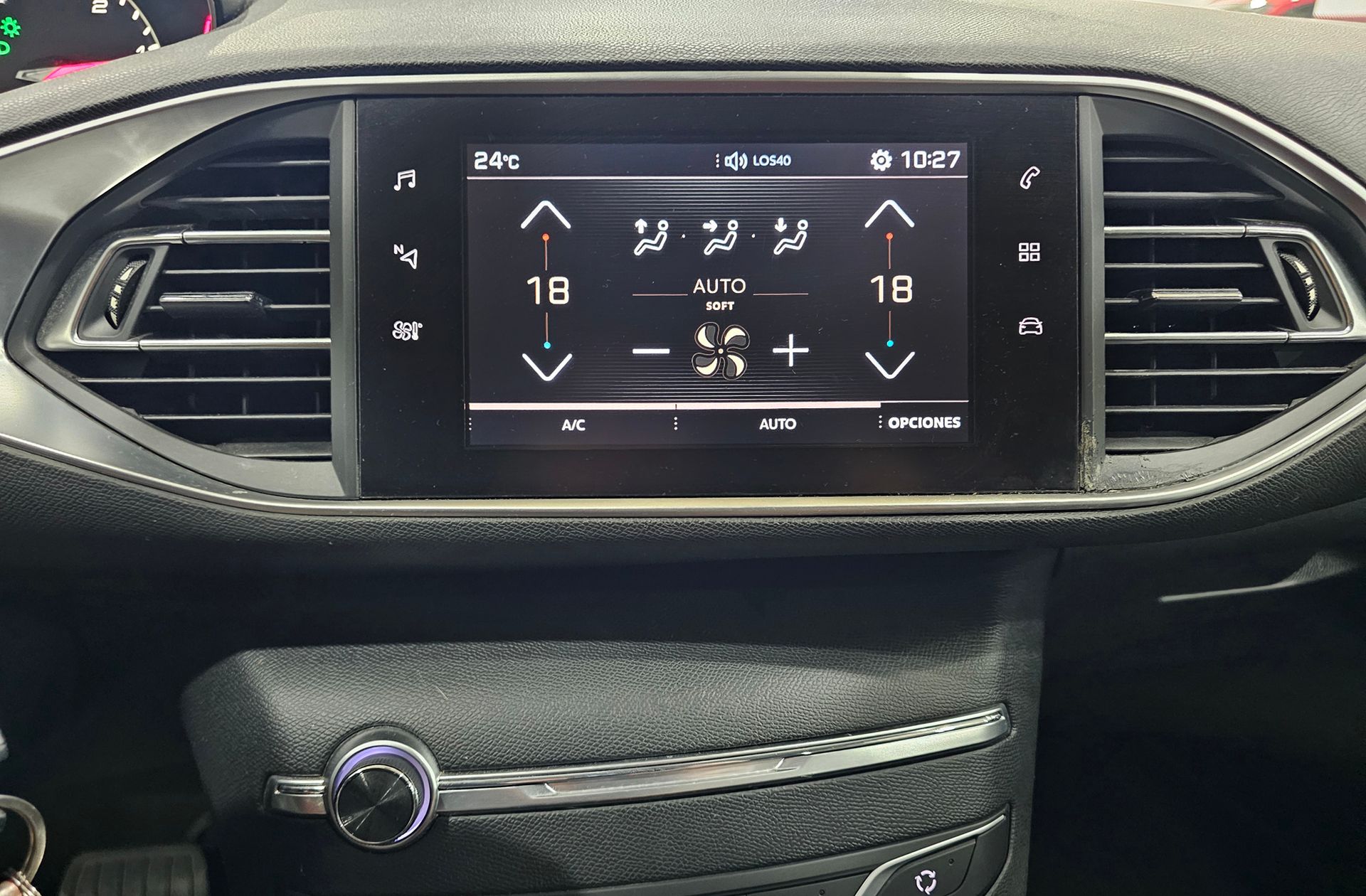 Peugeot 308 BlueHDi 130 Style EAT8 - foto 30