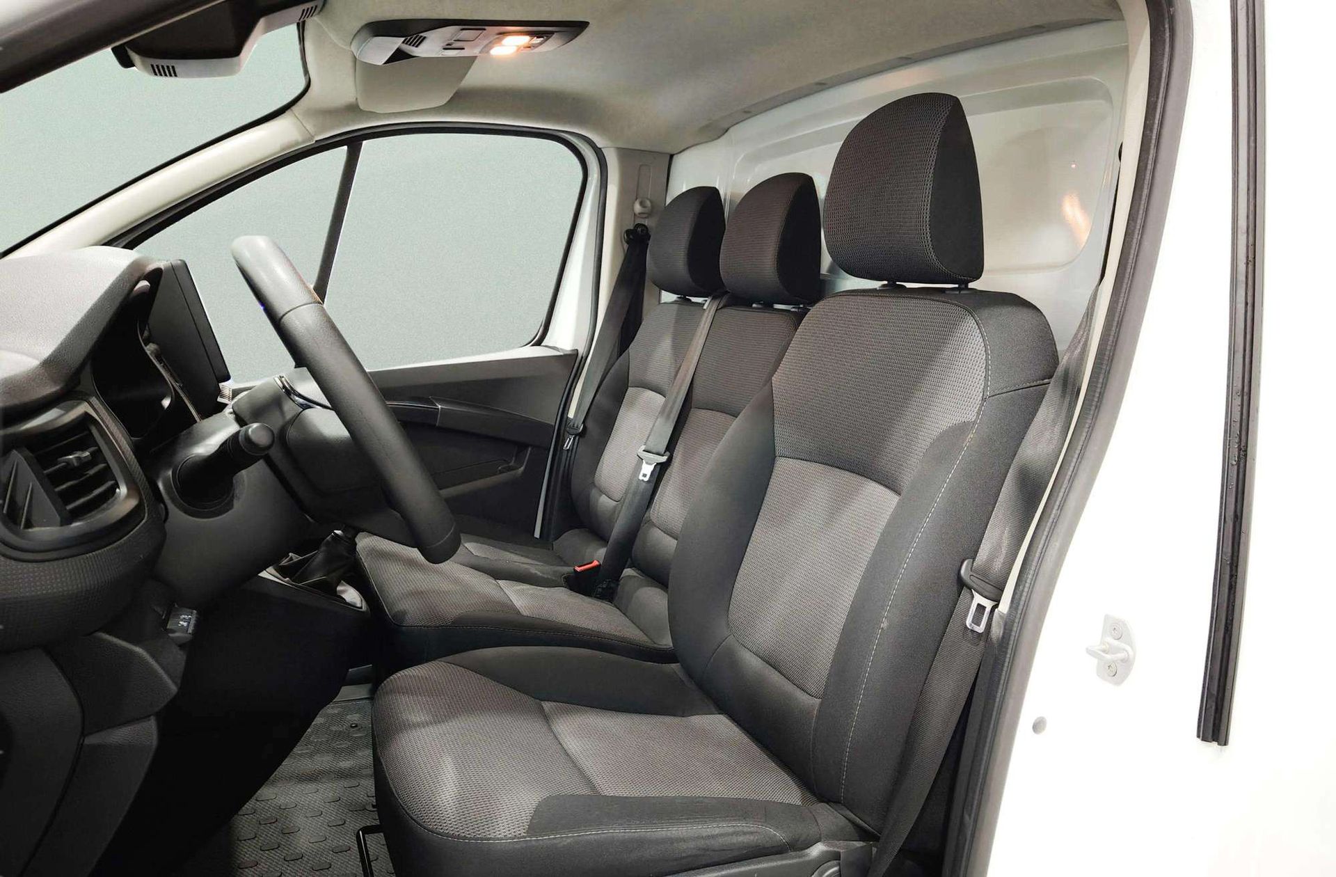 Renault Trafic Furgon L1H1 Blue dCi - foto 10