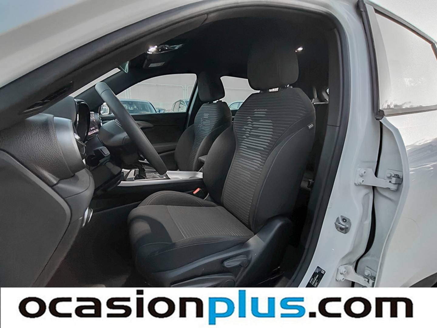 Foto asientos delanteros Alfa Romeo Tonale Alfa Romeo Tonale Tonale 1.6 DS Super FWD Auto (130 CV)
