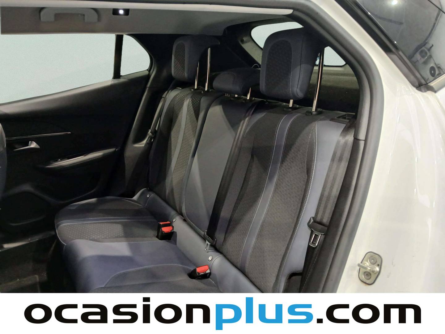 Foto Peugeot 2008 Peugeot 2008 BlueHDi 110 Allure Pack (110 CV)